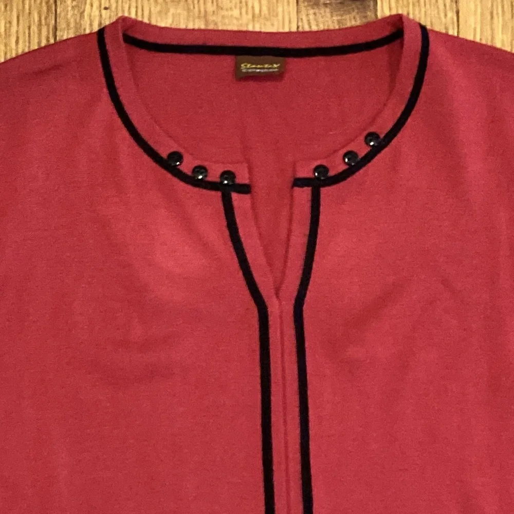 Beautiful Pink Sweater with Black Trim Size XXXL